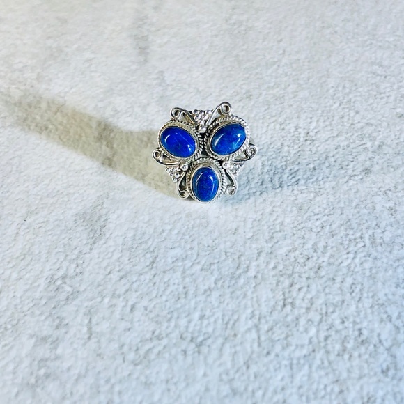 Vintage Jewelry - Vintage Lapis Stone Native Sterling Silver Ring